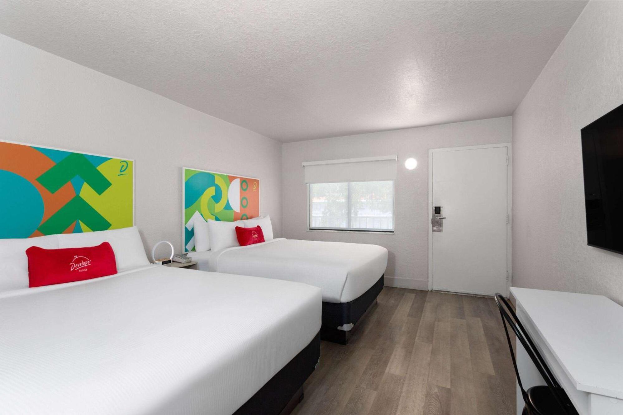 Developer Inn Express Fundamental, A Travelodge By Wyndham Kissimmee Exterior photo